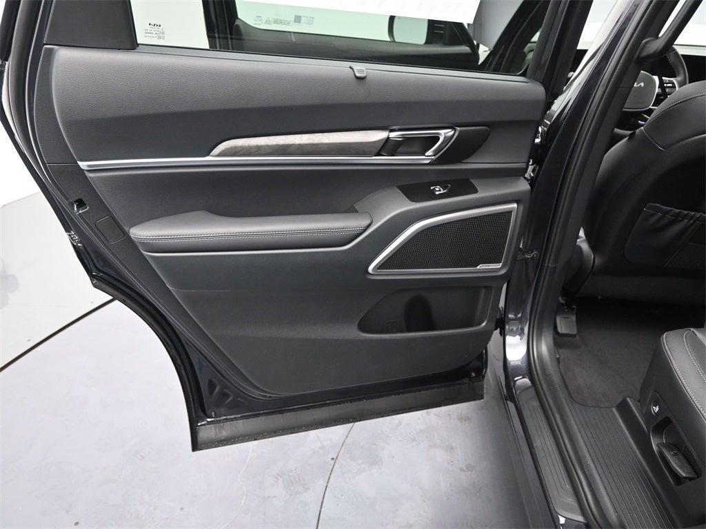 new 2025 Kia Telluride car, priced at $42,800