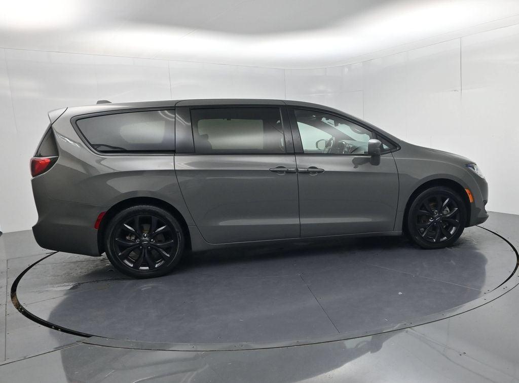 used 2020 Chrysler Pacifica car, priced at $20,727