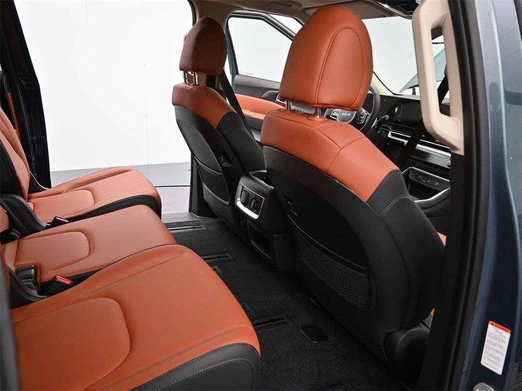 new 2026 Kia Carnival Hybrid car, priced at $48,642