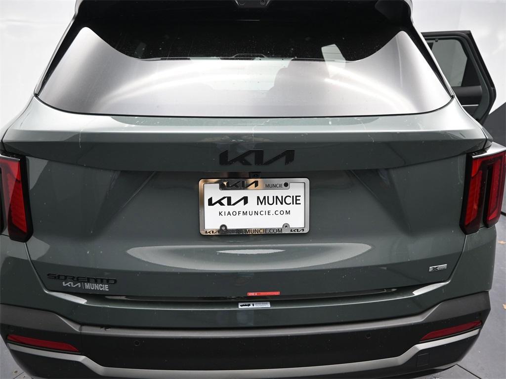 new 2026 Kia Sorento Hybrid car, priced at $44,943