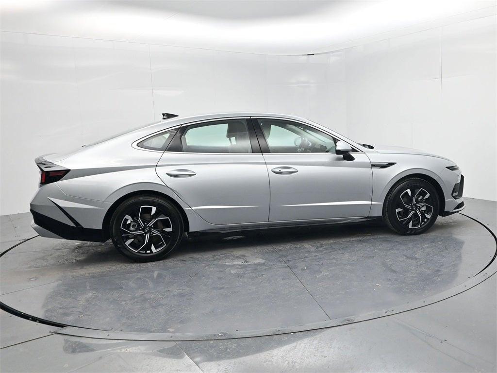 used 2025 Hyundai Sonata car, priced at $24,058