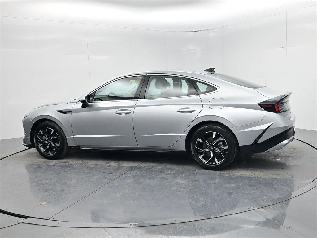 used 2025 Hyundai Sonata car, priced at $24,058