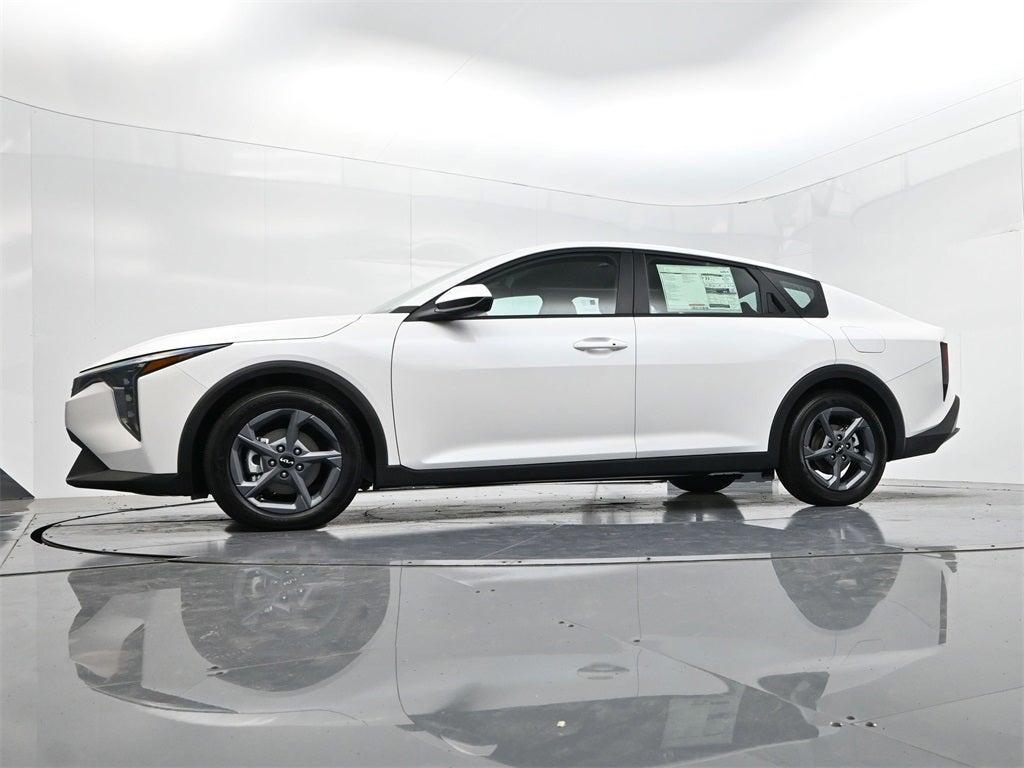 new 2025 Kia K4 car, priced at $23,346