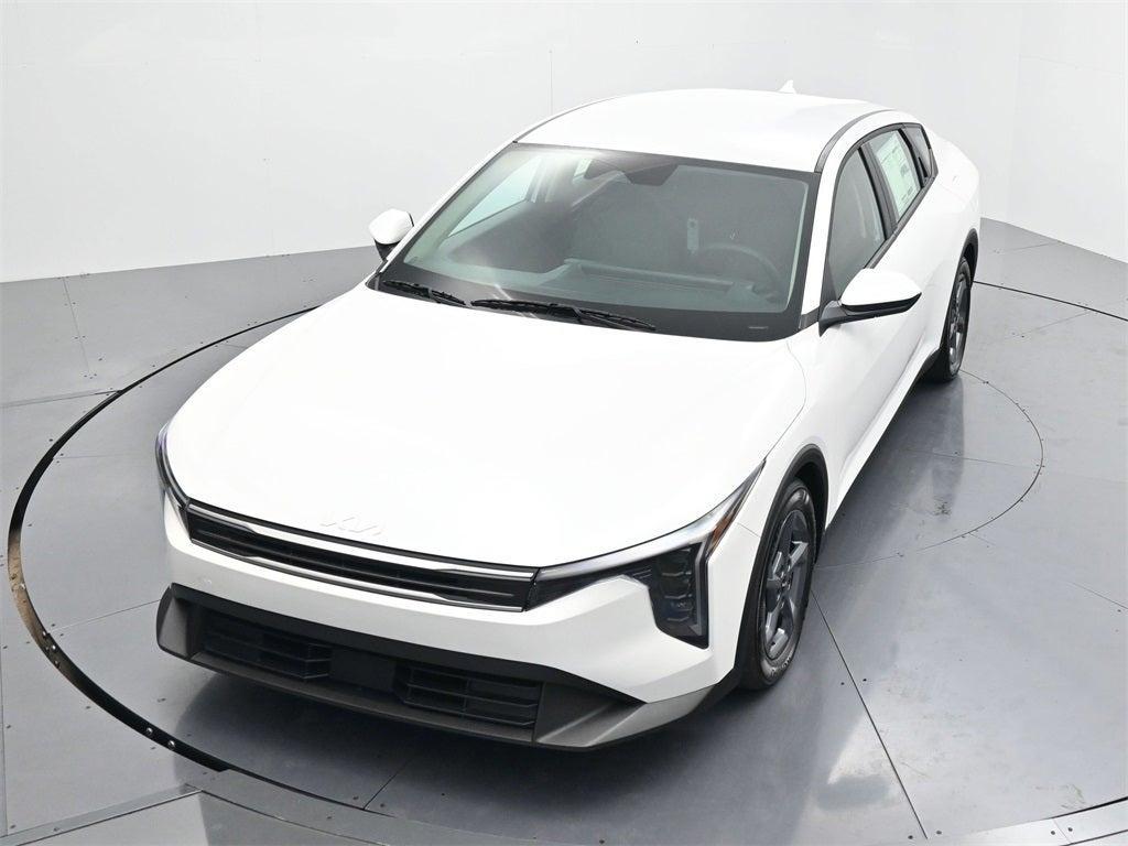new 2025 Kia K4 car, priced at $23,346