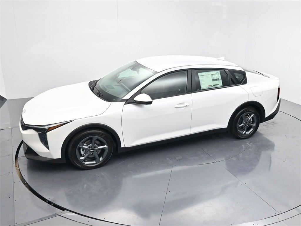 new 2025 Kia K4 car, priced at $23,346