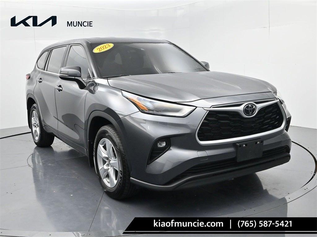 used 2023 Toyota Highlander car, priced at $26,344