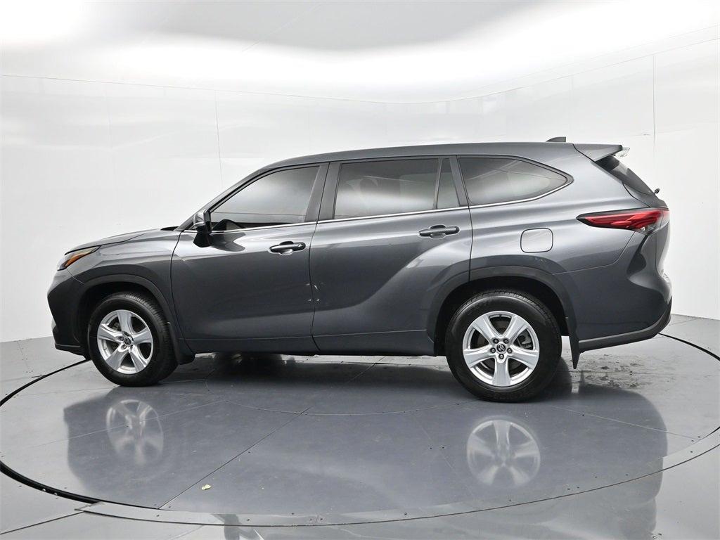 used 2023 Toyota Highlander car, priced at $26,344