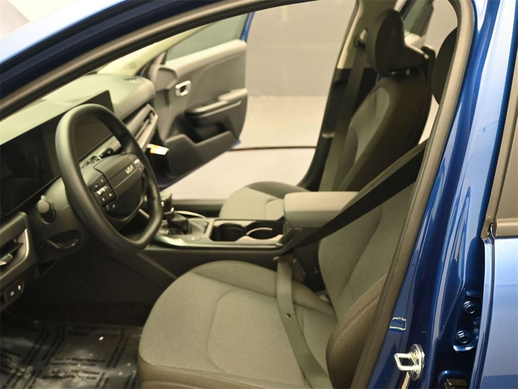 new 2025 Kia K4 car, priced at $22,999