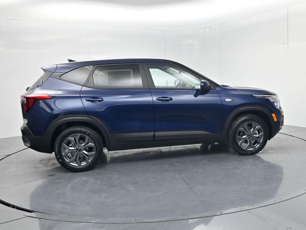 new 2026 Kia Seltos car, priced at $24,171