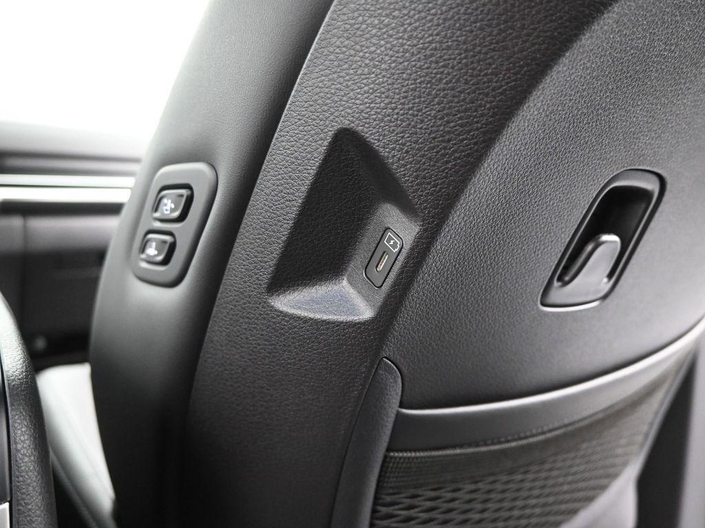 new 2026 Kia Carnival car, priced at $45,232