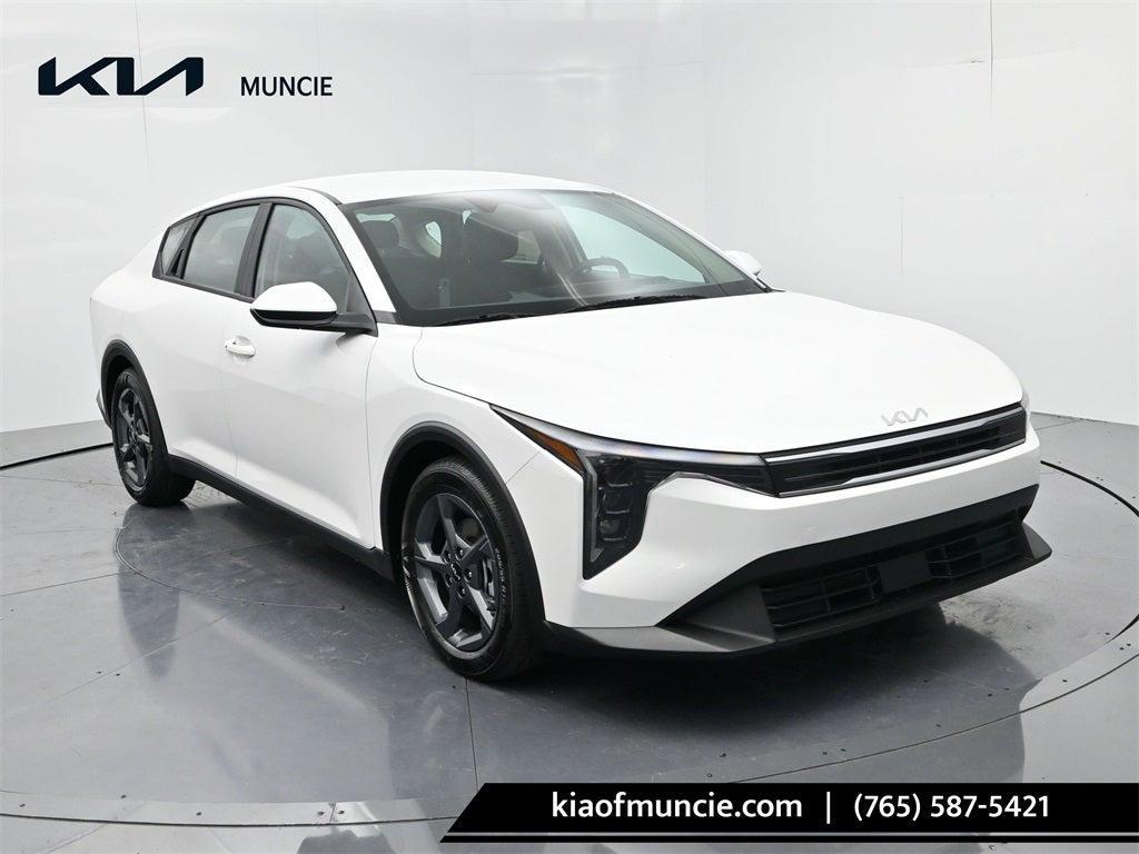 new 2025 Kia K4 car, priced at $23,366