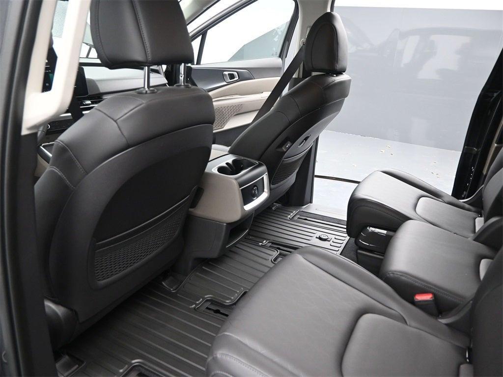 new 2026 Kia Carnival Hybrid car, priced at $41,263