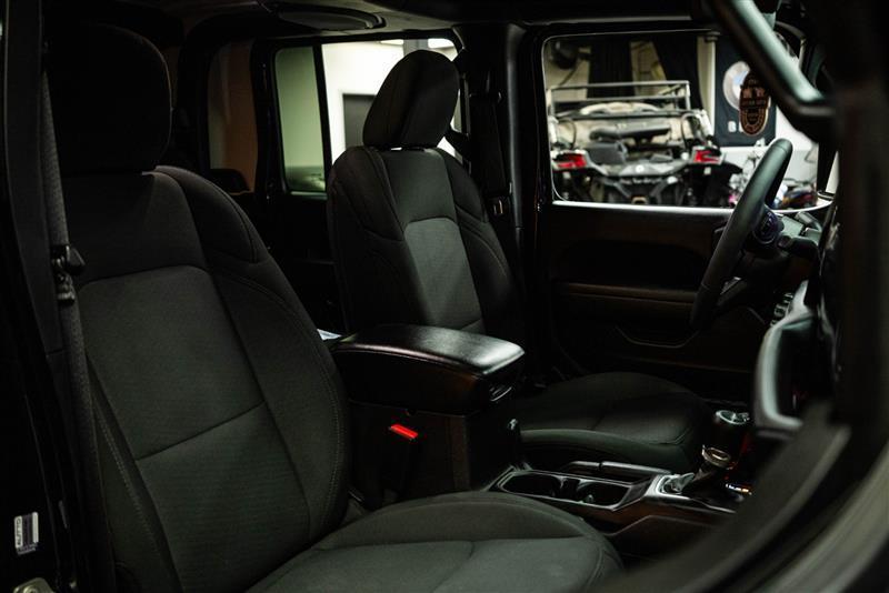 used 2023 Jeep Gladiator car, priced at $27,595