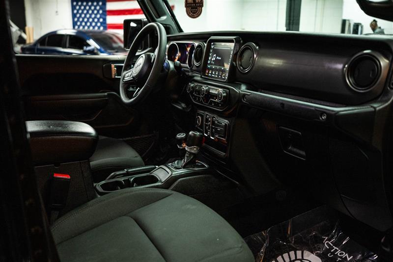 used 2023 Jeep Gladiator car, priced at $27,595