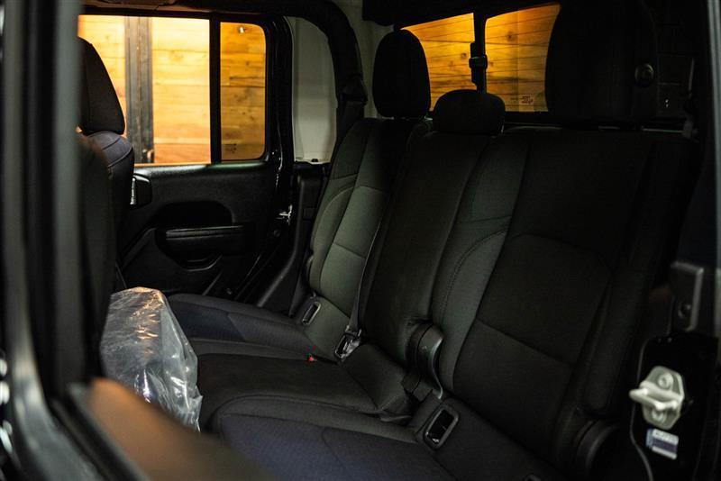 used 2023 Jeep Gladiator car, priced at $27,595