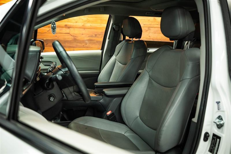 used 2022 Toyota Sienna car, priced at $35,995