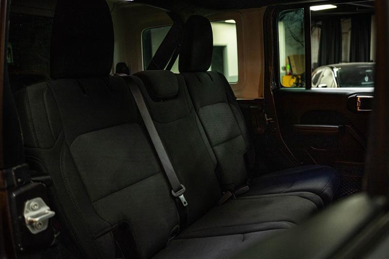 used 2021 Jeep Wrangler Unlimited car, priced at $25,345