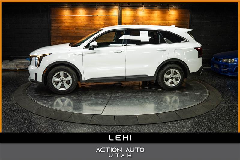 used 2024 Kia Sorento car, priced at $23,995