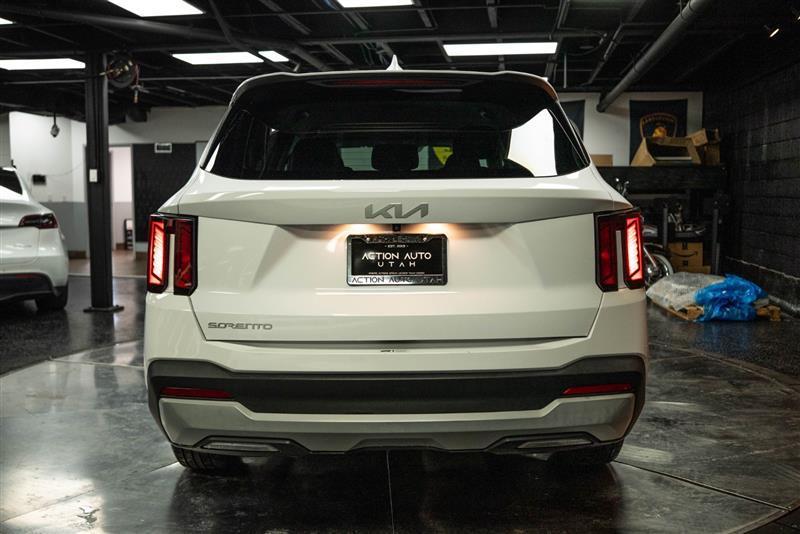 used 2024 Kia Sorento car, priced at $23,495