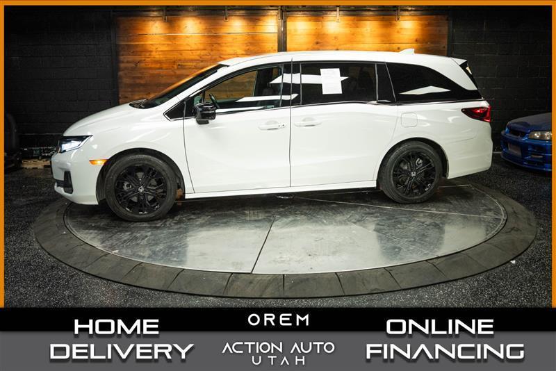 used 2025 Honda Odyssey car, priced at $39,497