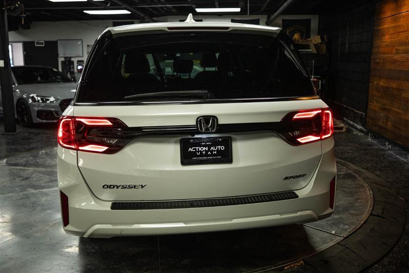 used 2025 Honda Odyssey car, priced at $39,497