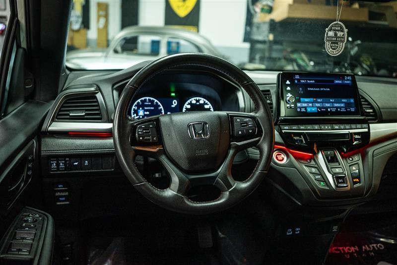used 2025 Honda Odyssey car, priced at $39,497