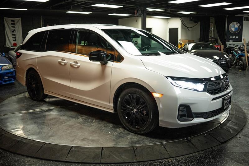 used 2025 Honda Odyssey car, priced at $39,497