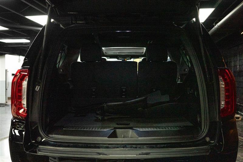 used 2022 GMC Yukon XL car, priced at $46,595