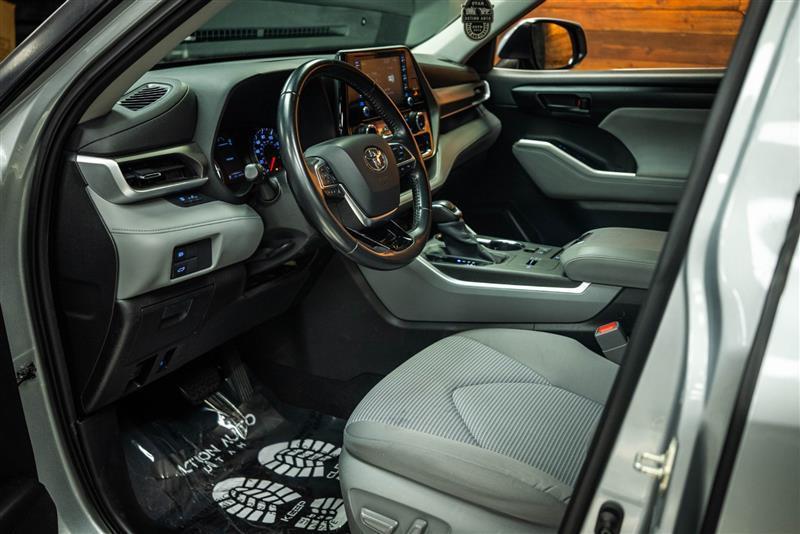 used 2020 Toyota Highlander car, priced at $25,793