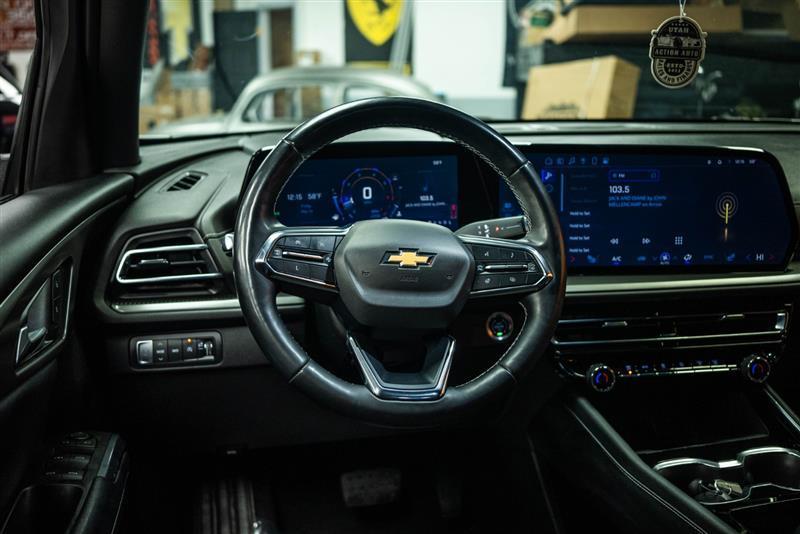 used 2024 Chevrolet Traverse car, priced at $34,993