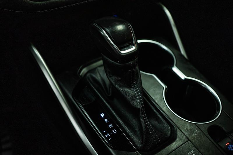 used 2022 Toyota Highlander car, priced at $27,465