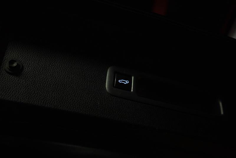 used 2022 Toyota Highlander car, priced at $27,465