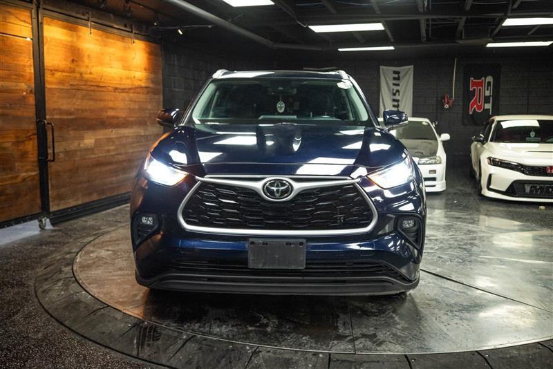 used 2022 Toyota Highlander car, priced at $27,465