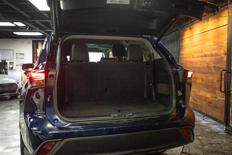 used 2022 Toyota Highlander car, priced at $27,465