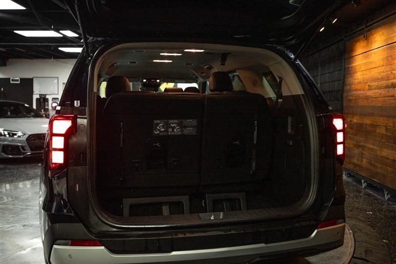 used 2025 Kia Carnival car, priced at $32,995