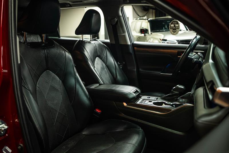 used 2022 Toyota Highlander car, priced at $27,593