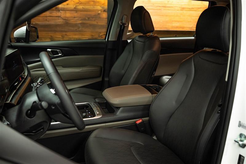 used 2026 Kia Carnival car, priced at $36,495