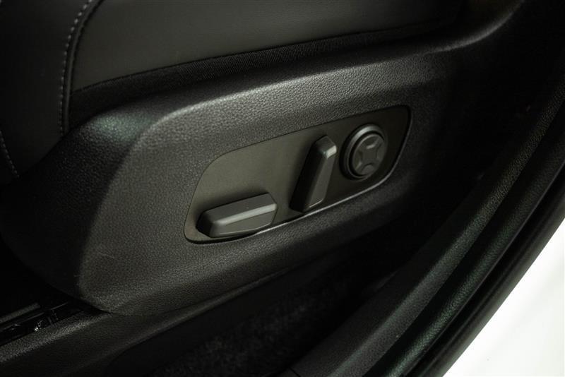 used 2026 Kia Carnival car, priced at $36,495