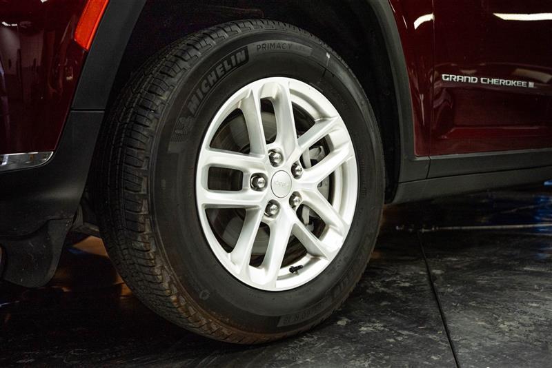 used 2024 Jeep Grand Cherokee L car, priced at $24,695