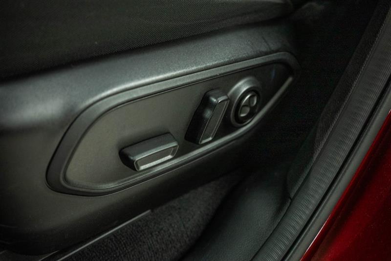 used 2024 Jeep Grand Cherokee L car, priced at $24,695