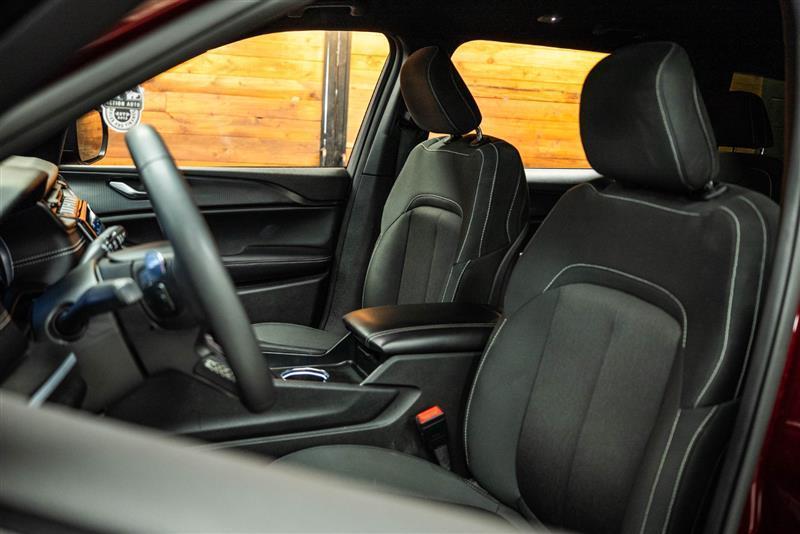 used 2024 Jeep Grand Cherokee L car, priced at $24,695