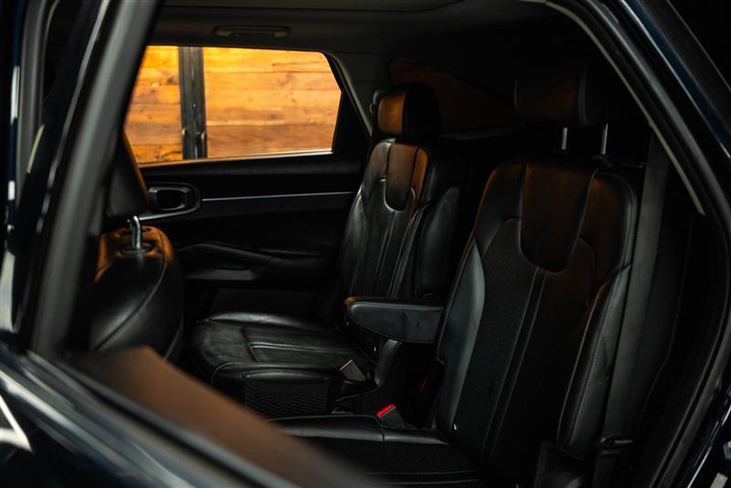 used 2023 Kia Sorento Hybrid car, priced at $23,295