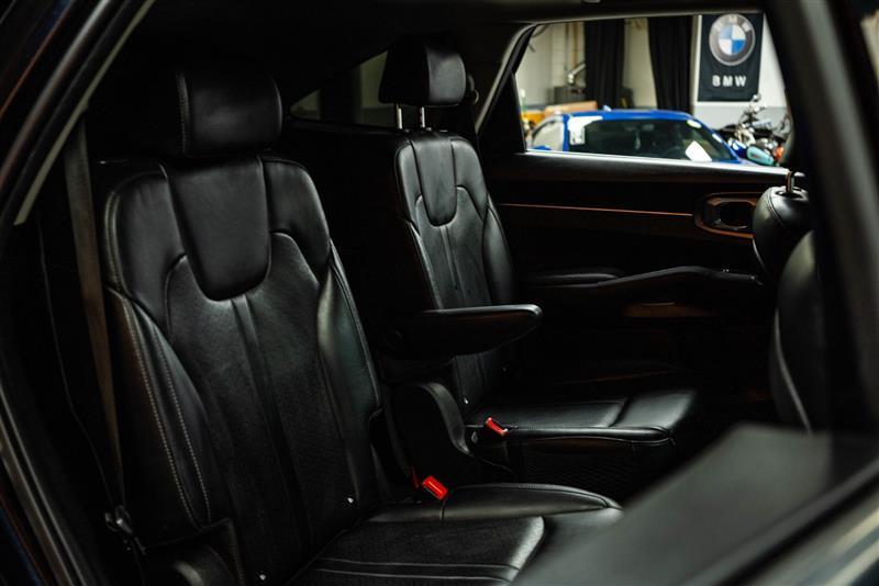 used 2023 Kia Sorento Hybrid car, priced at $23,295