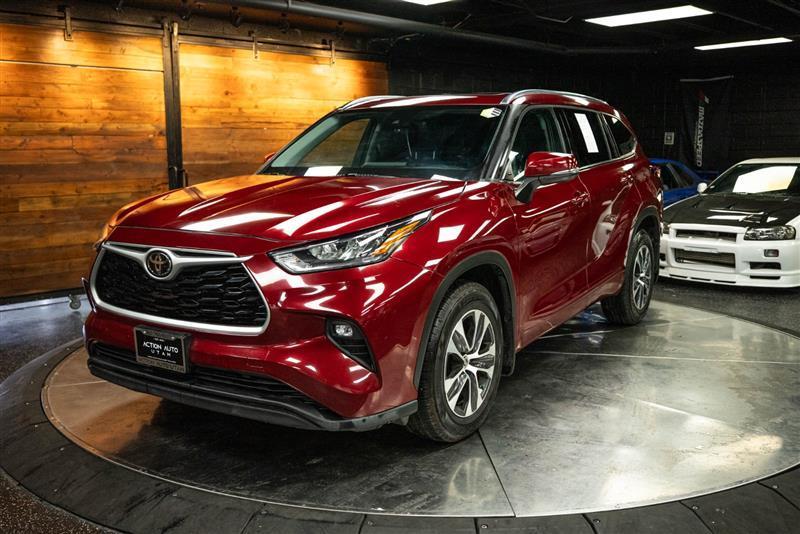 used 2020 Toyota Highlander car, priced at $23,995