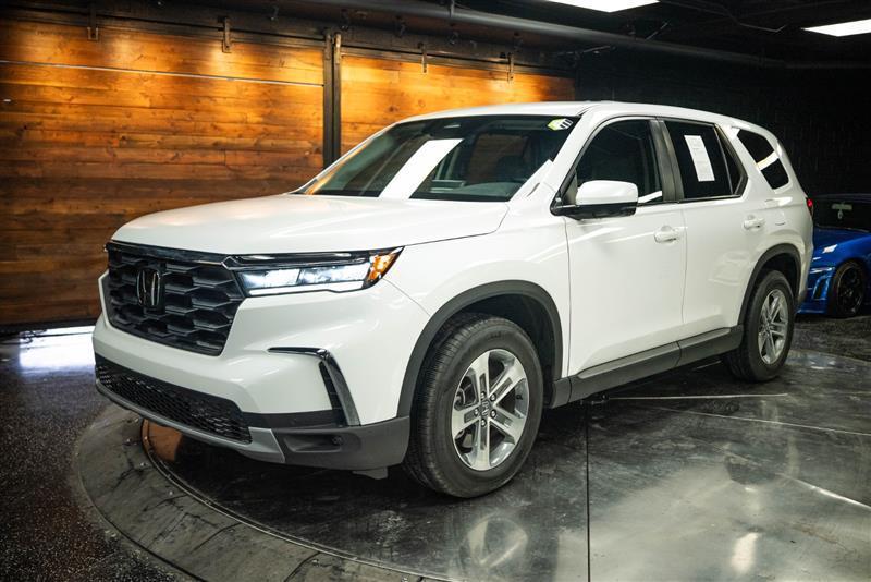 used 2024 Honda Pilot car, priced at $38,205