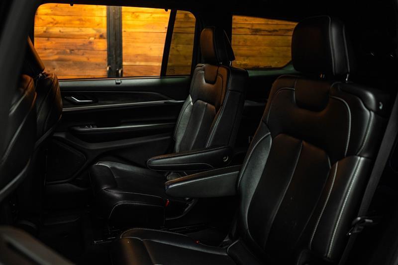 used 2024 Jeep Grand Cherokee L car, priced at $28,295