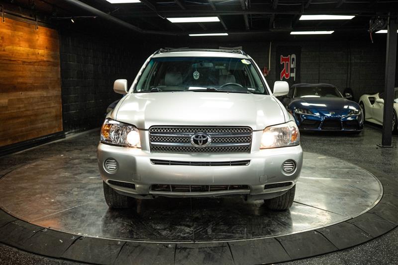 used 2006 Toyota Highlander Hybrid car, priced at $5,895
