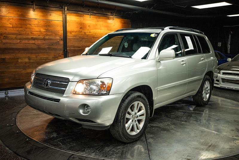 used 2006 Toyota Highlander Hybrid car, priced at $5,895