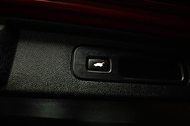 used 2025 Honda Odyssey car, priced at $38,297