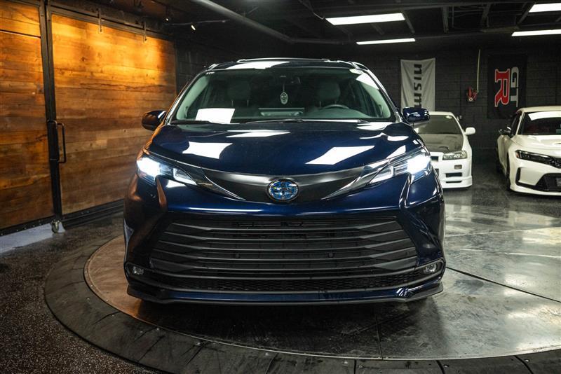 used 2025 Toyota Sienna car, priced at $45,995